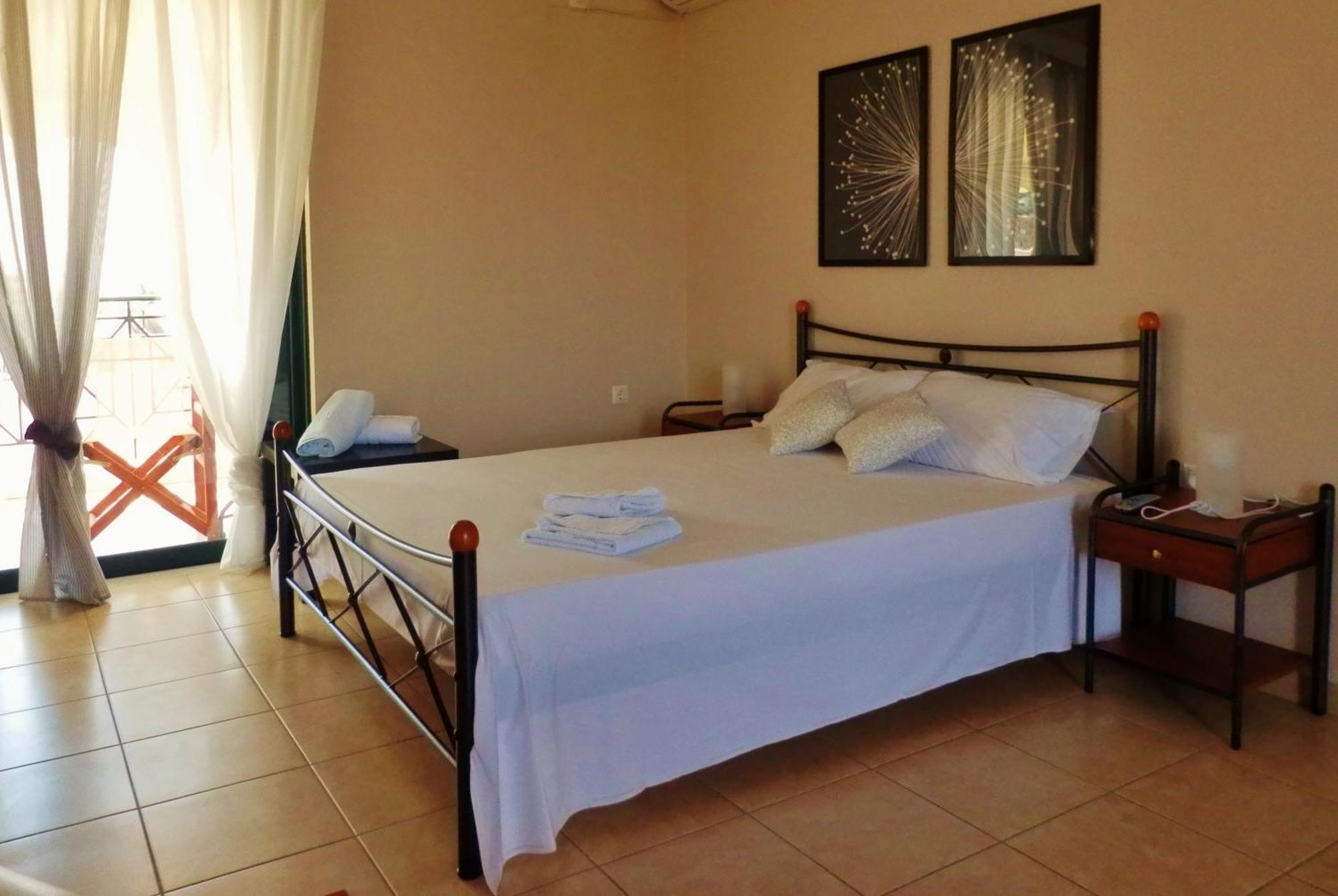 Sagini Boutique Hotel Loutra Edipsou  Habitación foto