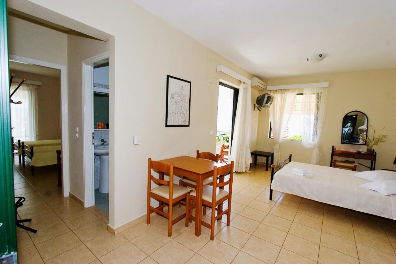Sagini Boutique Hotel Loutra Edipsou  Habitación foto